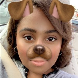 Meet your Posher, Celina